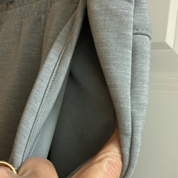 Nike Yoga/Athletic/Athleisure Comfy Sweatpants, Size 1X, NWT! - Picture 3 of 10